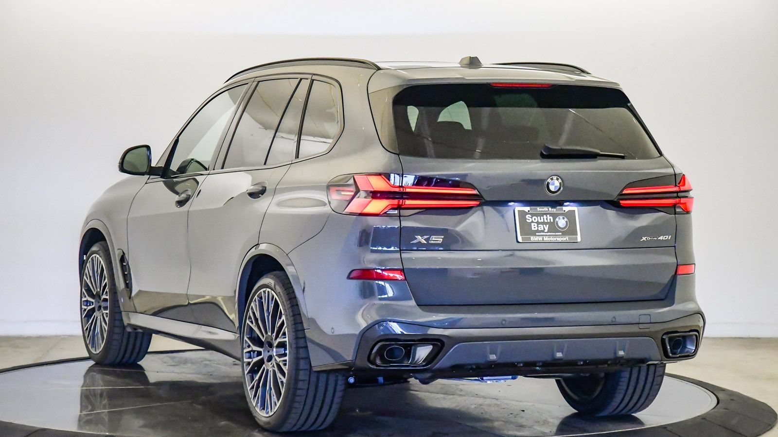 New 2026 BMW X5 xDrive40i AWD/4WD image 2