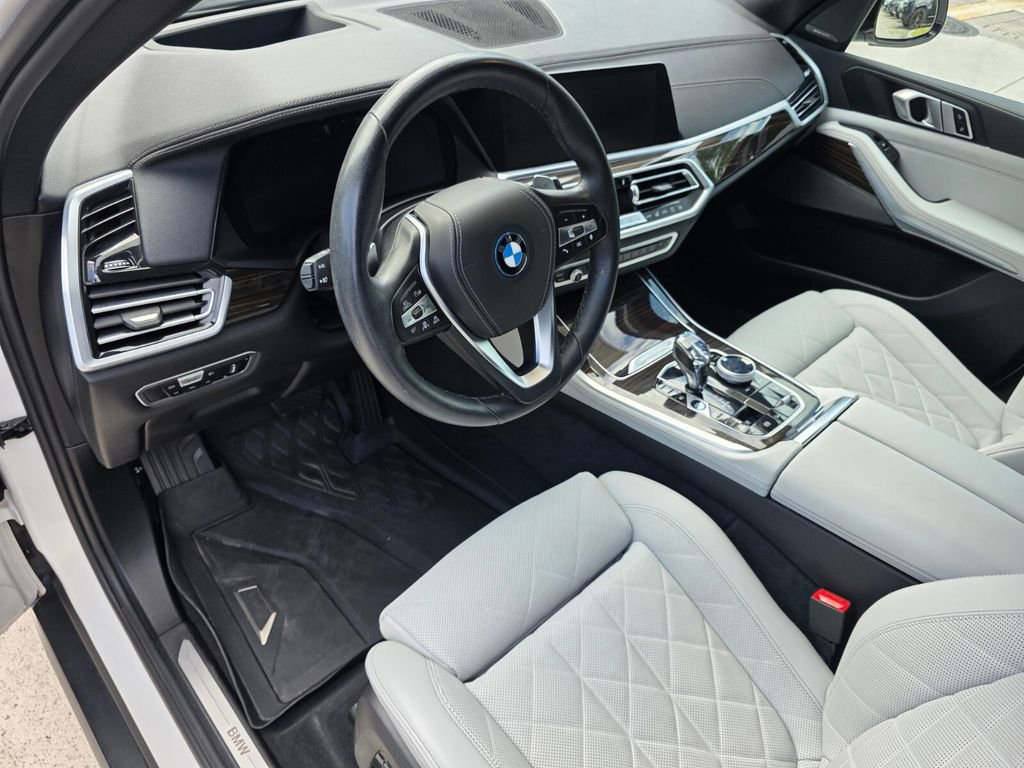 Certified 2023 BMW X5 xDrive45e w/ Executive Package AWD/4WD image 10