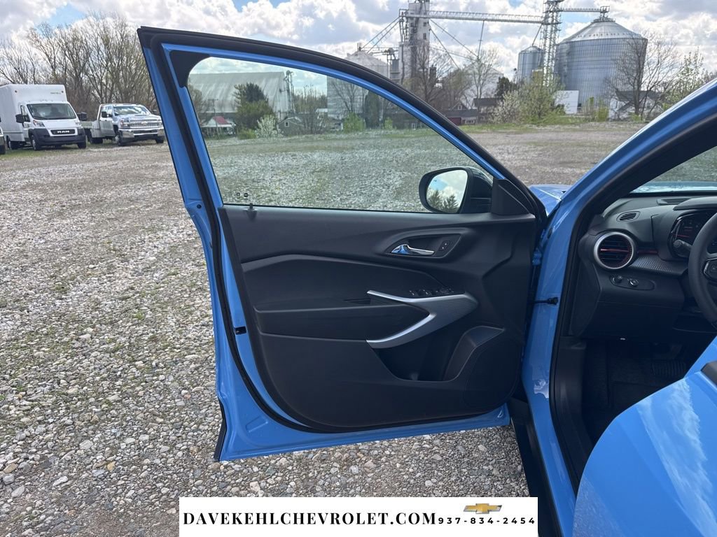 Used 2024 Chevrolet Trax RS w/ Driver Confidence Package image 10