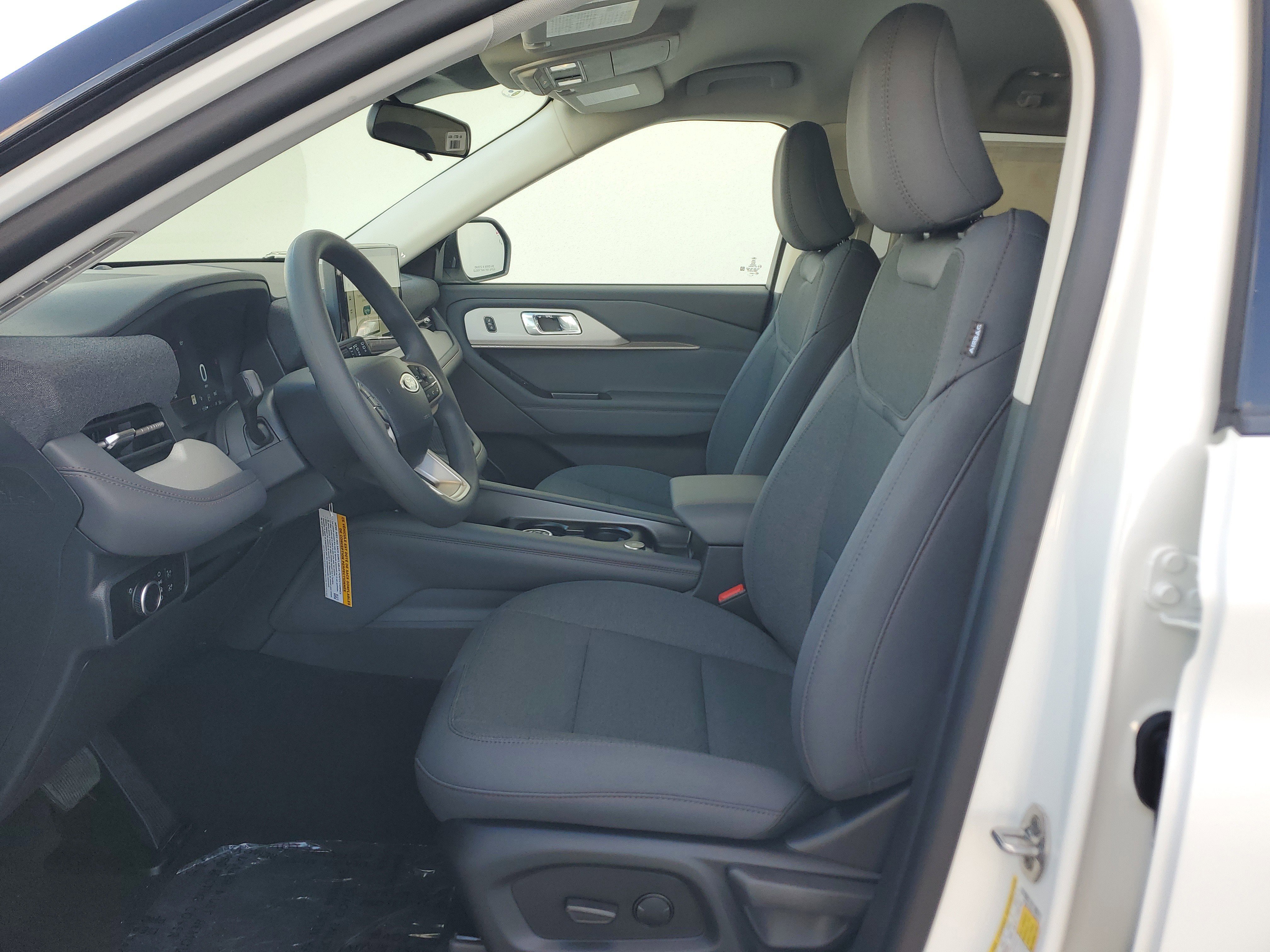 New 2026 Ford Explorer Active image 9