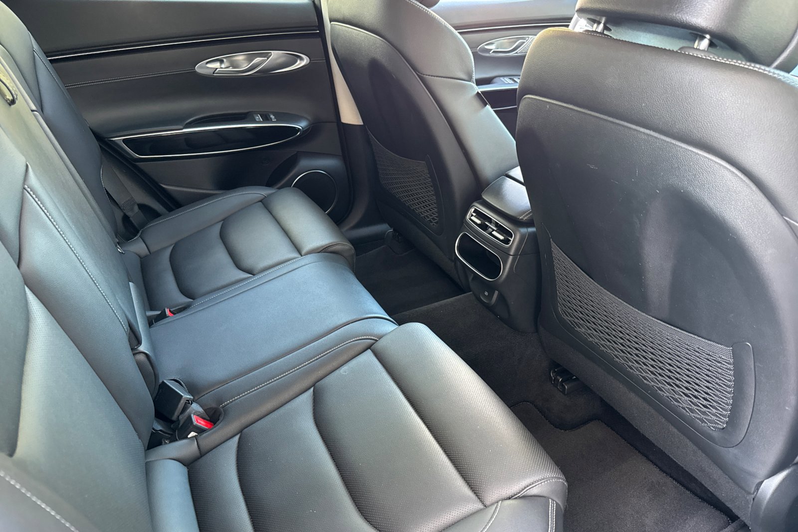 Used 2025 Genesis GV70 2.5T AWD/4WD image 30