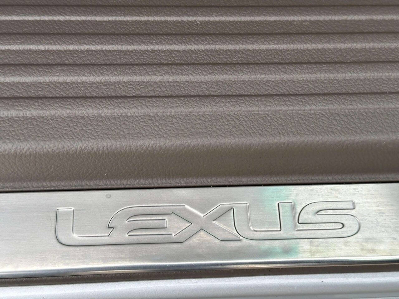 Used 2012 Lexus GX 460 w/ Comfort Plus Pkg AWD/4WD image 24