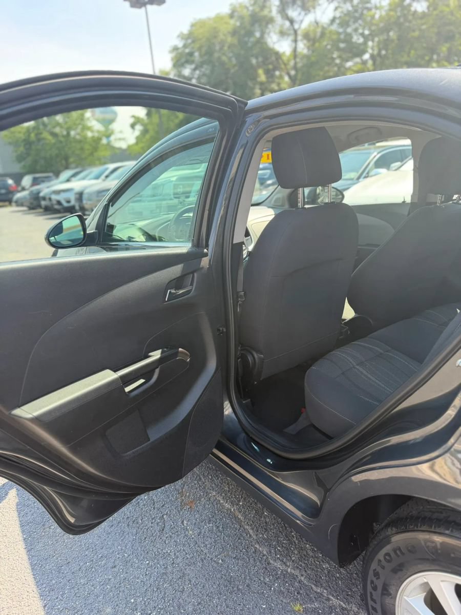 Used 2019 Chevrolet Sonic LT FWD image 16