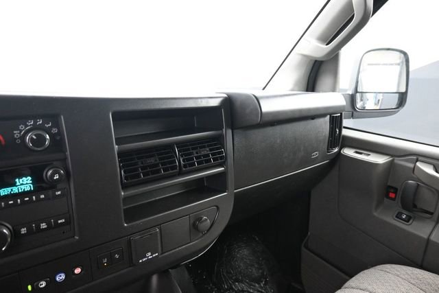 Used 2025 GMC Savana 2500 LT w/ LT Preferred Equipment Group RWD image 22