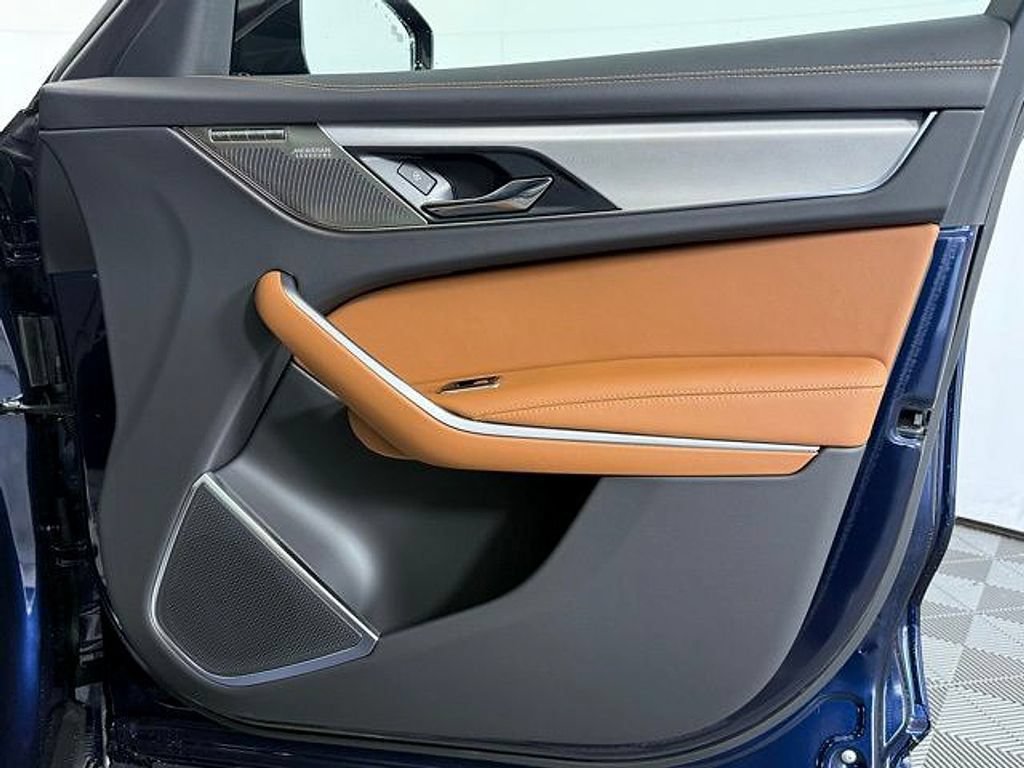 New 2026 Jaguar F-PACE R-Dynamic S AWD/4WD image 17