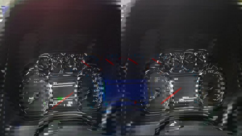 Used 2019 Chevrolet Tahoe 4WD w/ Enhanced Driver Alert Package image 12