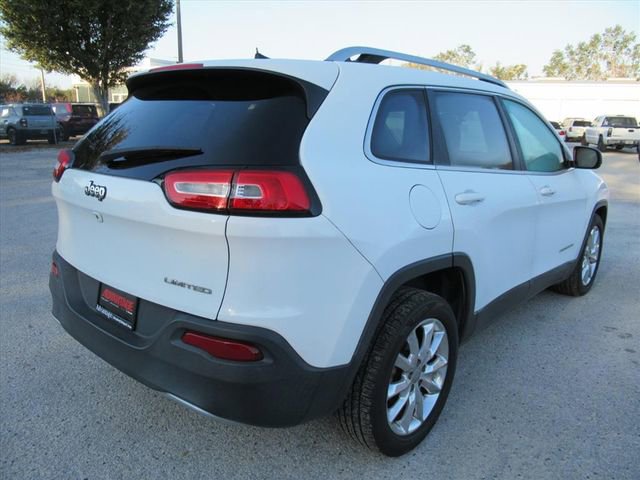 Used 2017 Jeep Cherokee Limited image 4