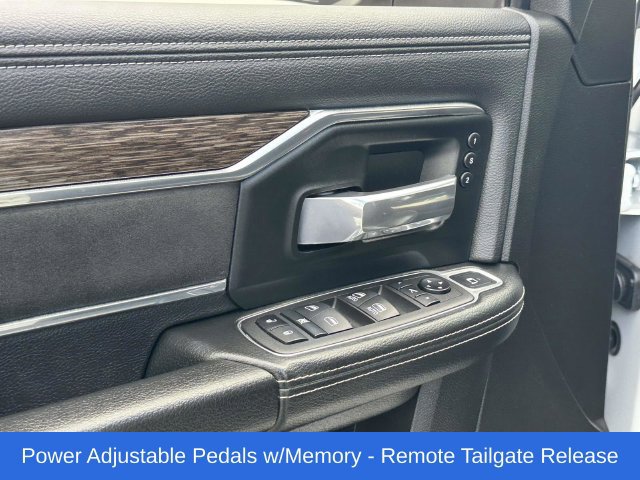 Used 2021 RAM 3500 Laramie AWD/4WD image 15
