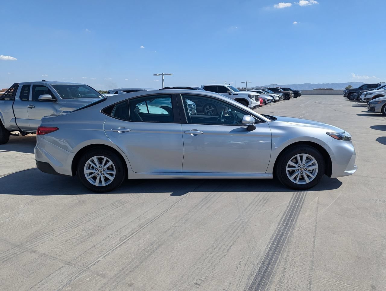 Used 2026 Toyota Camry LE FWD image 3