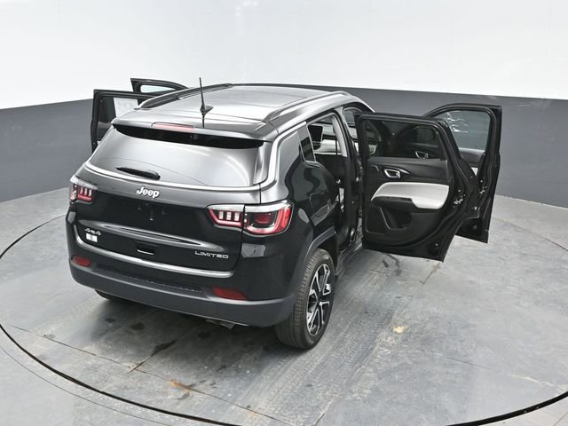 Used 2022 Jeep Compass Limited w/ Sun and Sound Group image 25