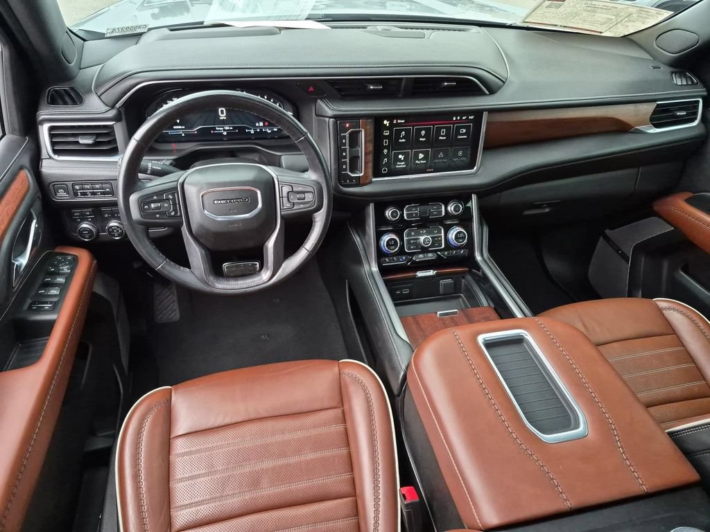 Used 2023 GMC Yukon XL Denali Ultimate AWD/4WD image 13