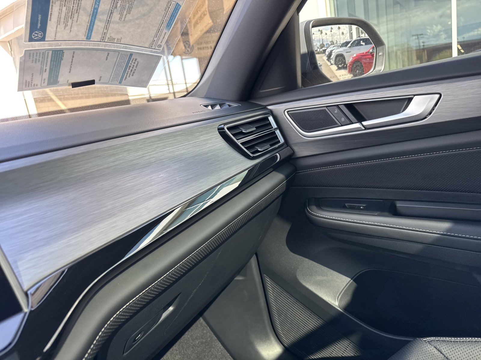 New 2026 Volkswagen Atlas Cross Sport SE image 28