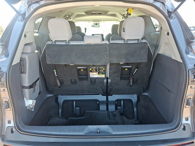 Used 2021 Toyota Sienna LE image 30