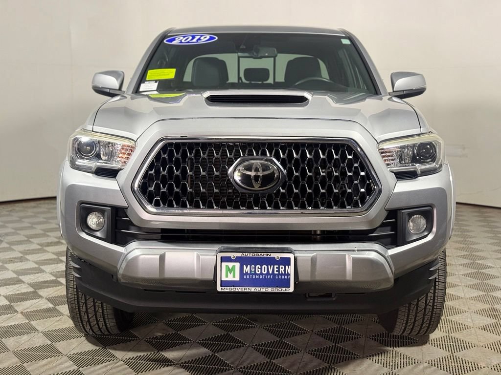 Used 2019 Toyota Tacoma TRD Sport w/ Technology Package AWD/4WD image 10