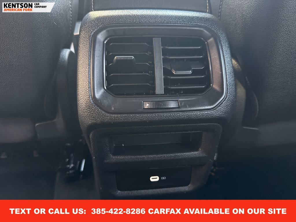 Used 2022 Volkswagen Taos SE image 32