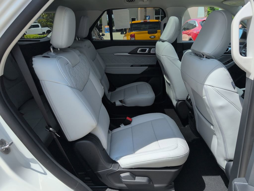 New 2026 Ford Explorer Platinum AWD/4WD image 16