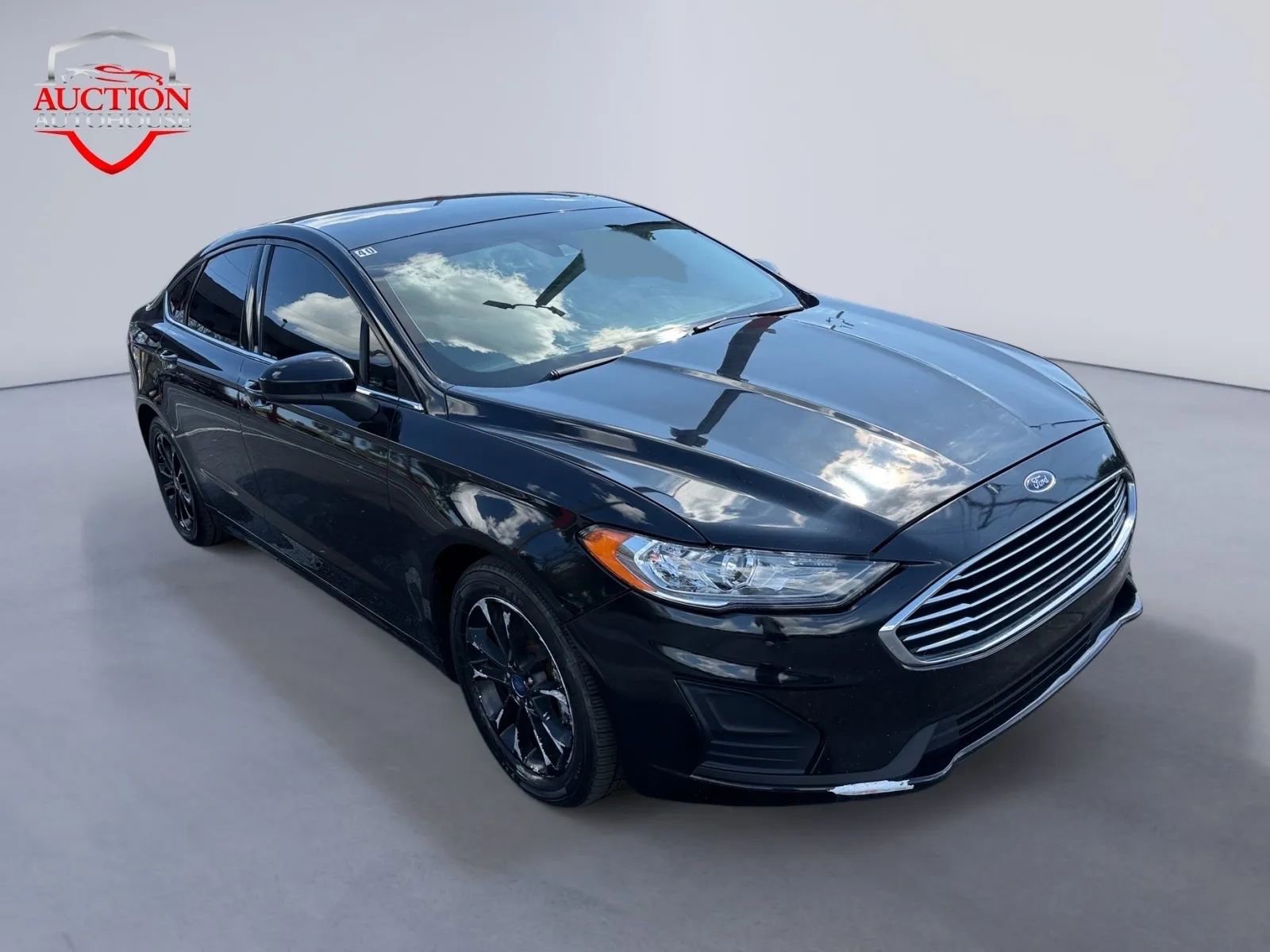 Used 2019 Ford Fusion SE image 5