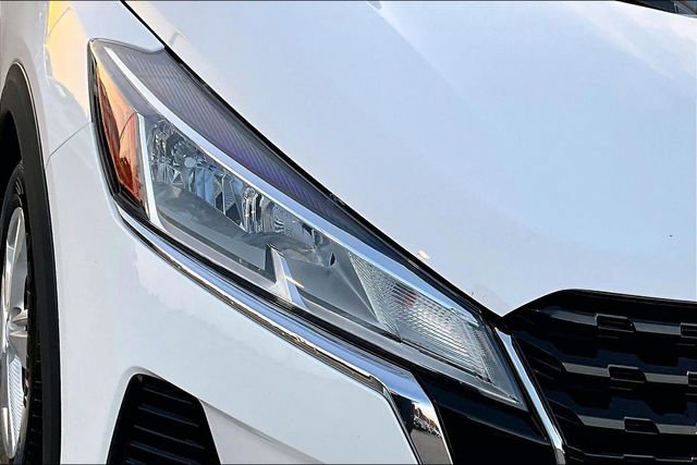 Used 2024 Nissan Kicks S image 29