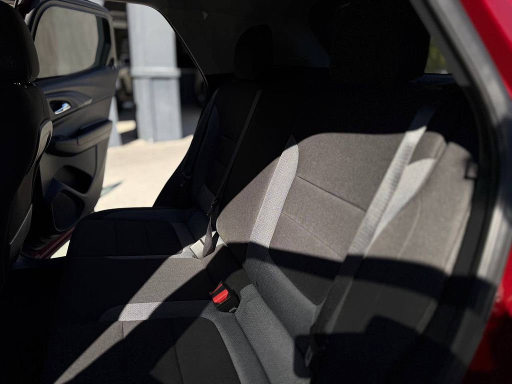 Used 2025 Chevrolet TrailBlazer LT image 28