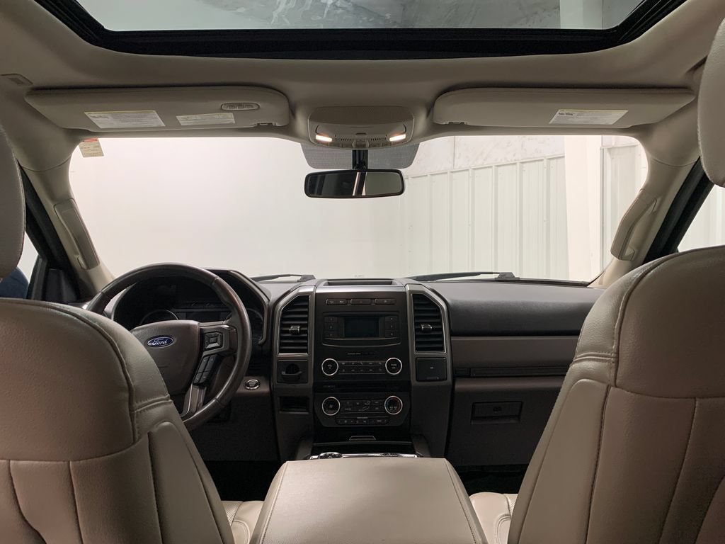 Used 2018 Ford Expedition XLT w/ Equipment Group 201A AWD/4WD image 22
