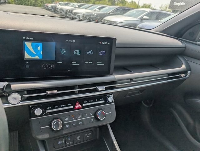 Certified 2025 Hyundai Santa Cruz SE AWD/4WD image 20