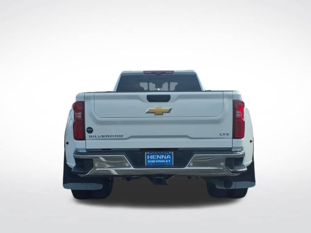New 2026 Chevrolet Silverado 3500 LTZ w/ LTZ Convenience Package AWD/4WD image 4
