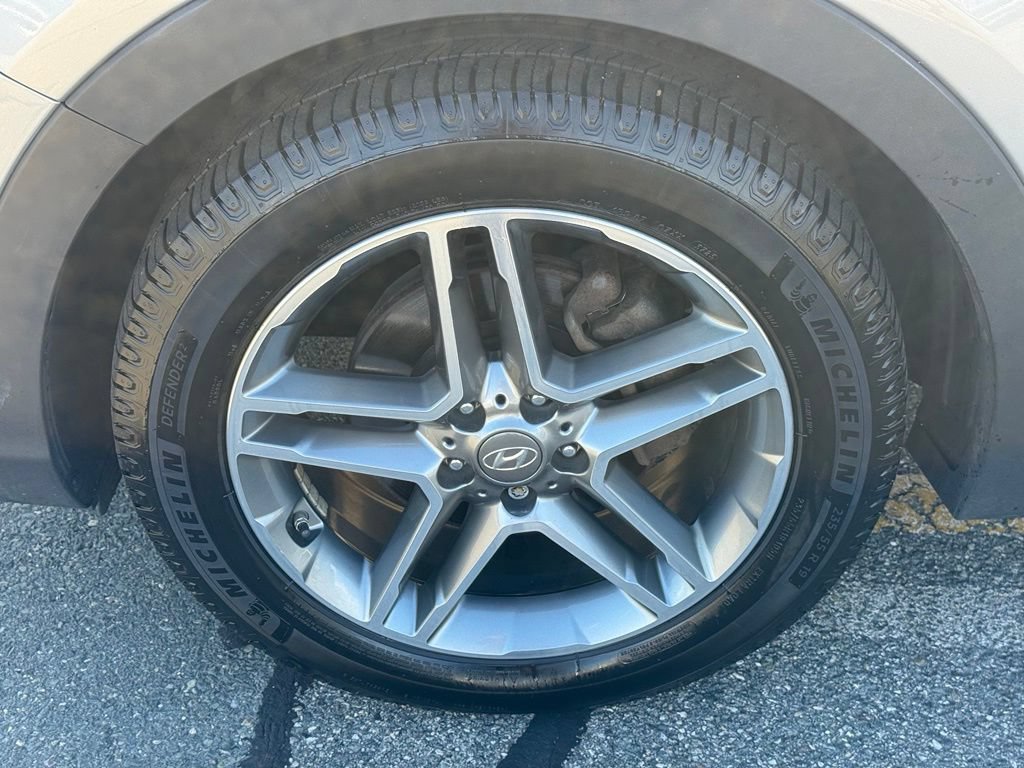Used 2019 Hyundai Santa Fe XL AWD/4WD image 10