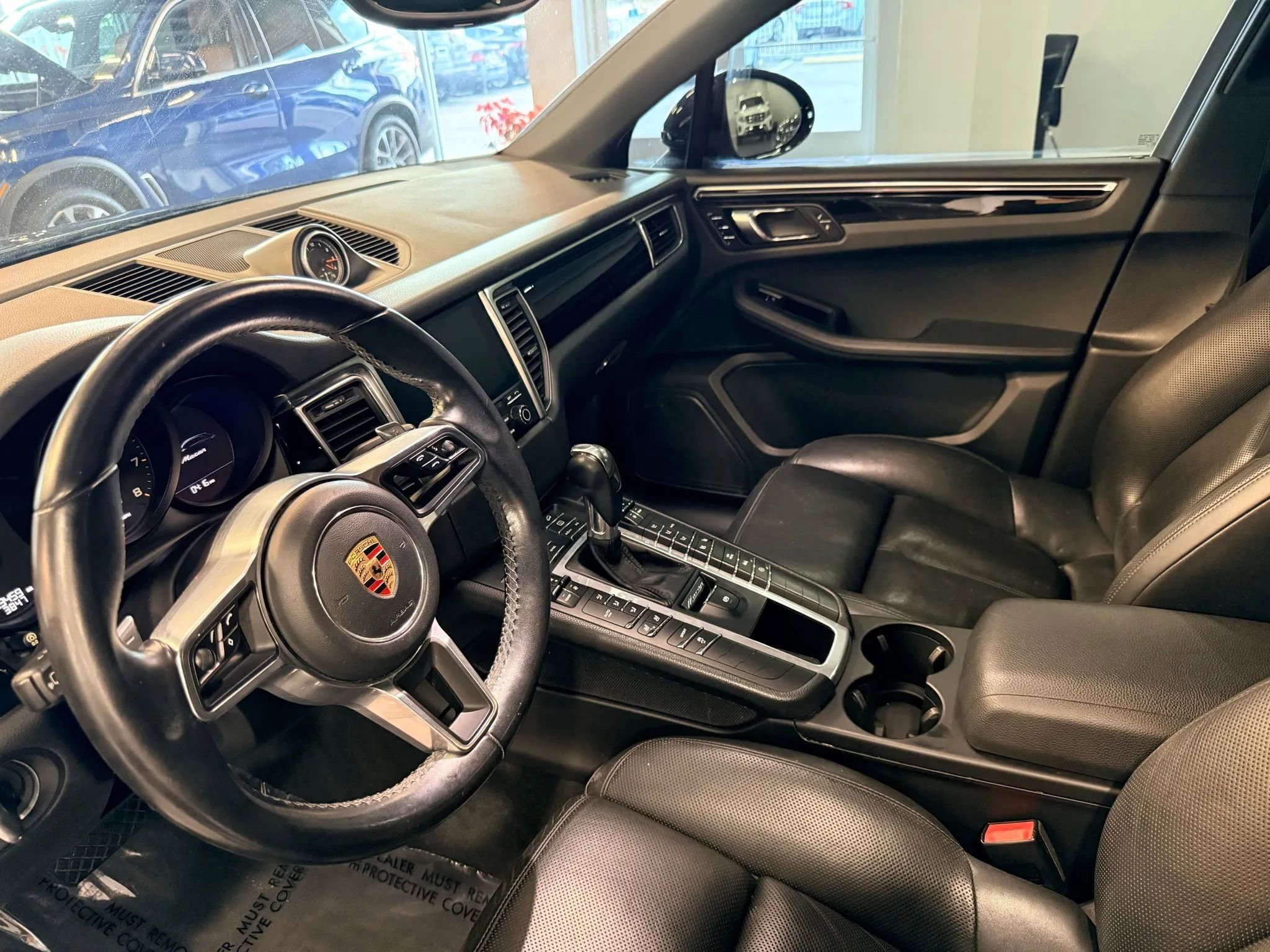 Used 2018 Porsche Macan Sport Edition image 16