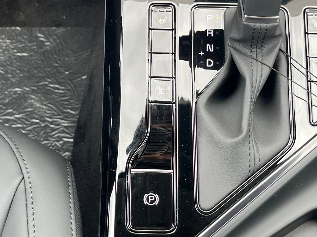 New 2025 Kia Niro EX image 29