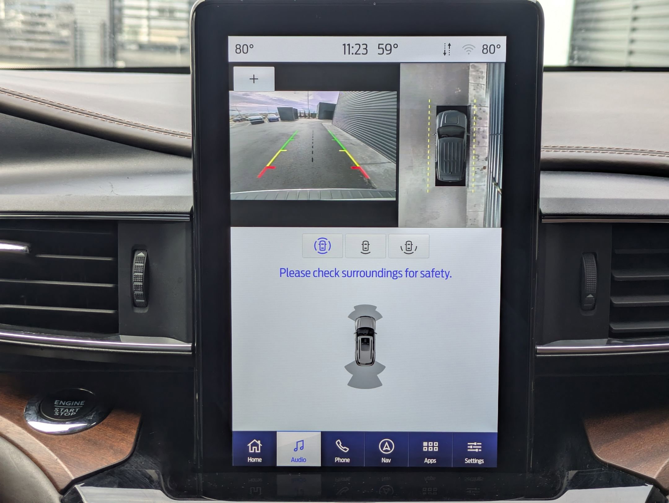 Used 2022 Ford Explorer King Ranch w/ Premium Technology Package image 17