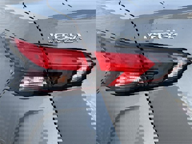Used 2025 Nissan Versa S w/ Trunk Package image 6