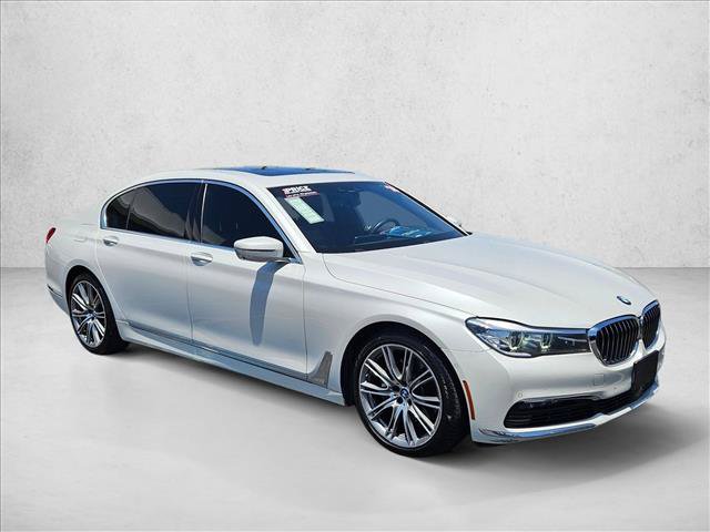 Used 2018 BMW 740i RWD video 3