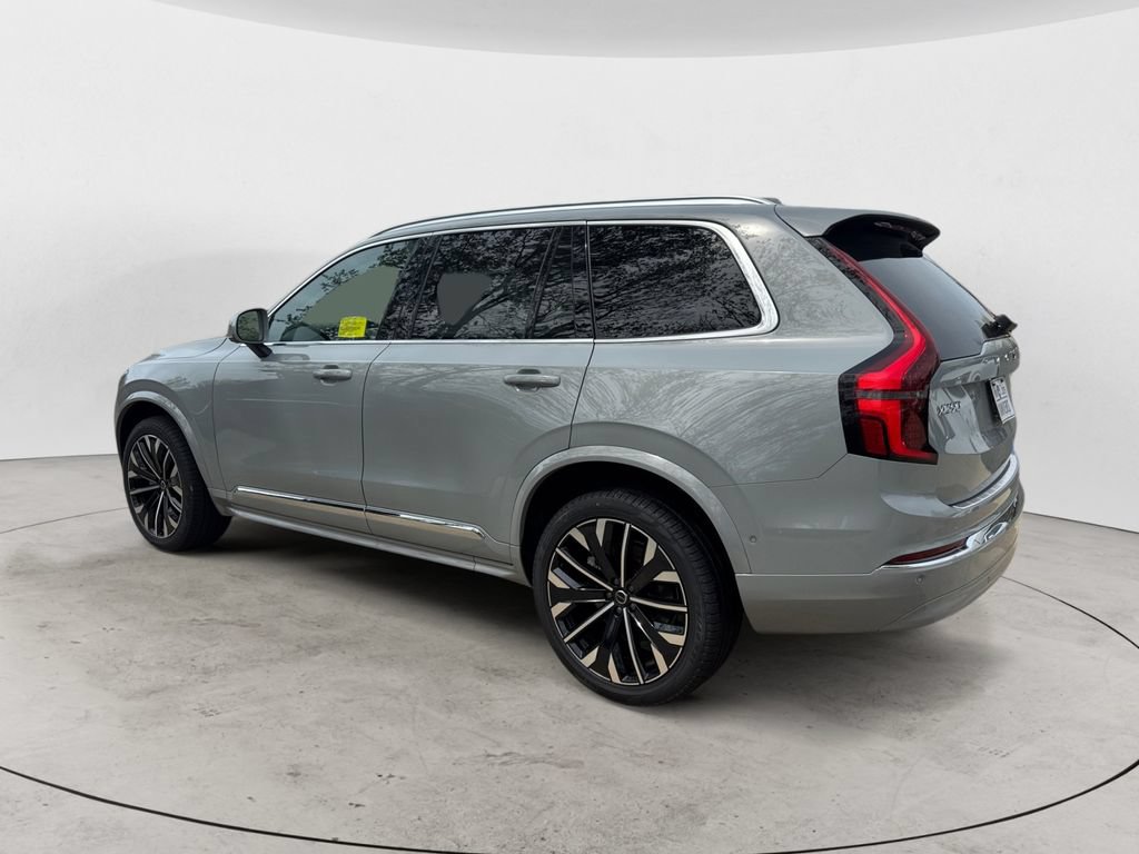 New 2026 Volvo XC90 B6 Plus w/ Protection Package Premier AWD/4WD image 4