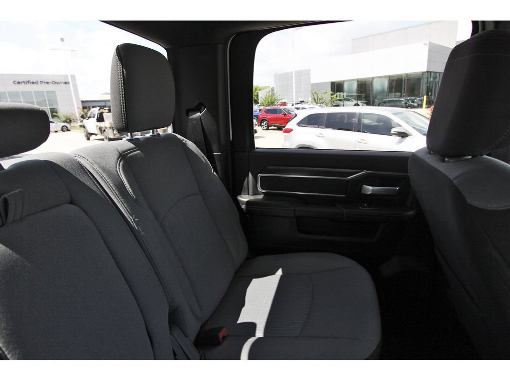 Used 2024 RAM 3500 Big Horn AWD/4WD image 17