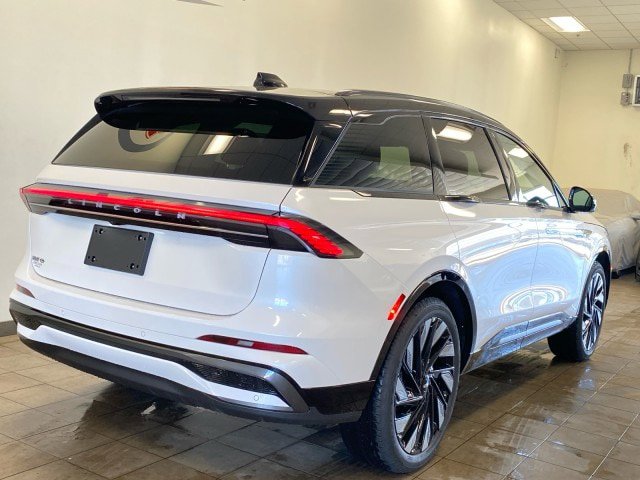 New 2026 Lincoln Nautilus Reserve AWD/4WD image 14