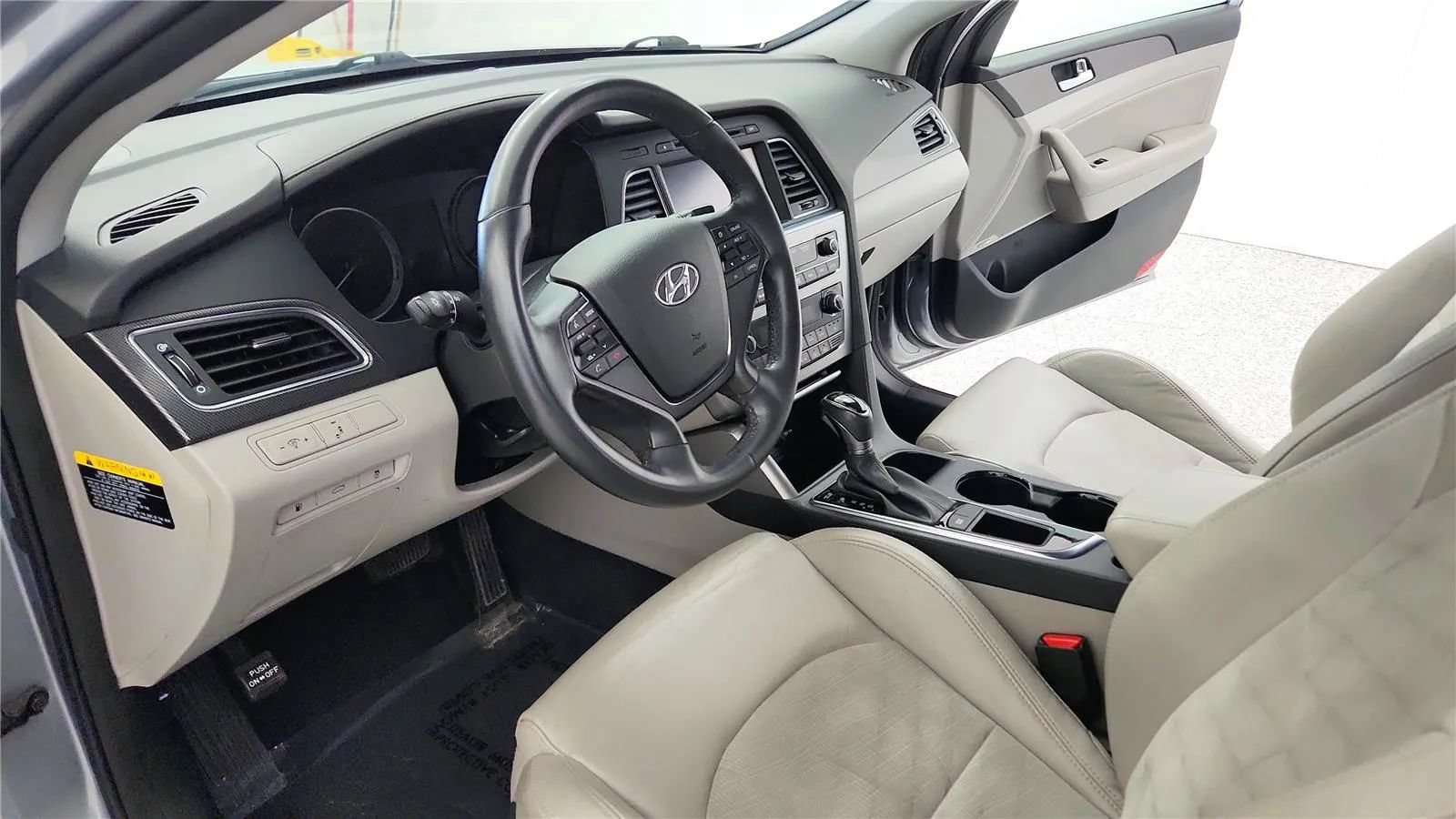 Used 2015 Hyundai Sonata Sport w/ Option Group 04 FWD image 22