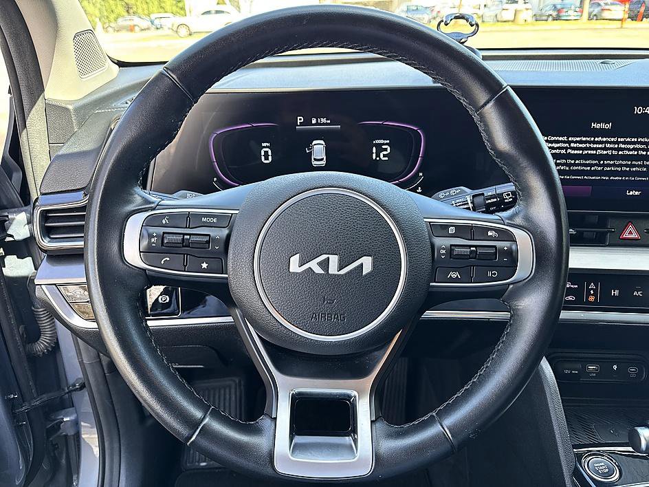 Used 2023 Kia Sportage EX image 17