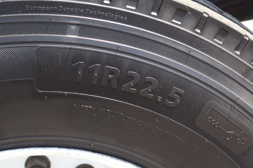 Used 2023 Ford F650 2WD Crew Cab Super Duty image 38