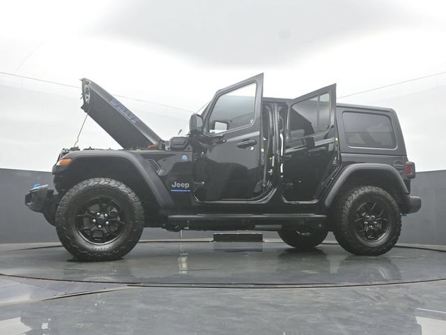 Used 2024 Jeep Wrangler Unlimited AWD/4WD image 57