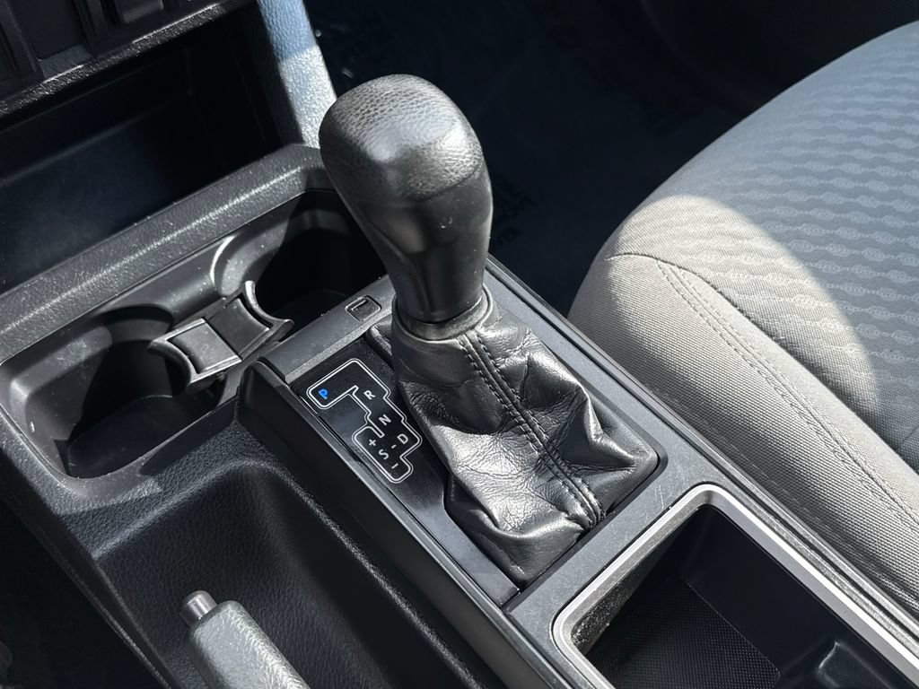 Used 2020 Toyota Tacoma SR AWD/4WD image 26