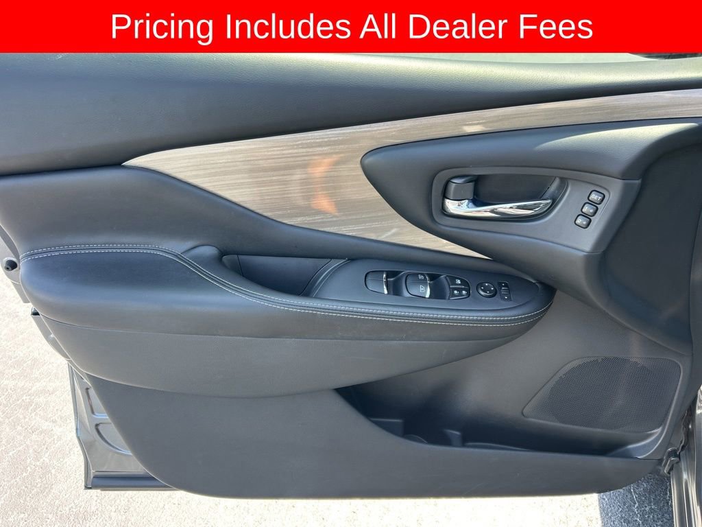 Used 2018 Nissan Murano Platinum FWD image 3