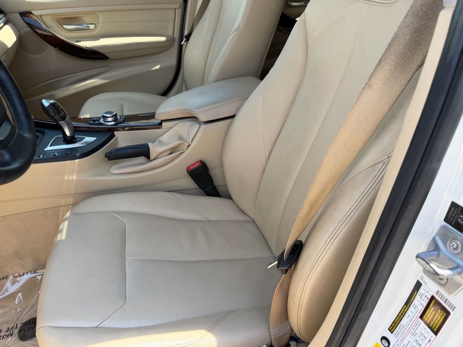 Used 2013 BMW 335i xDrive Sedan AWD/4WD image 19