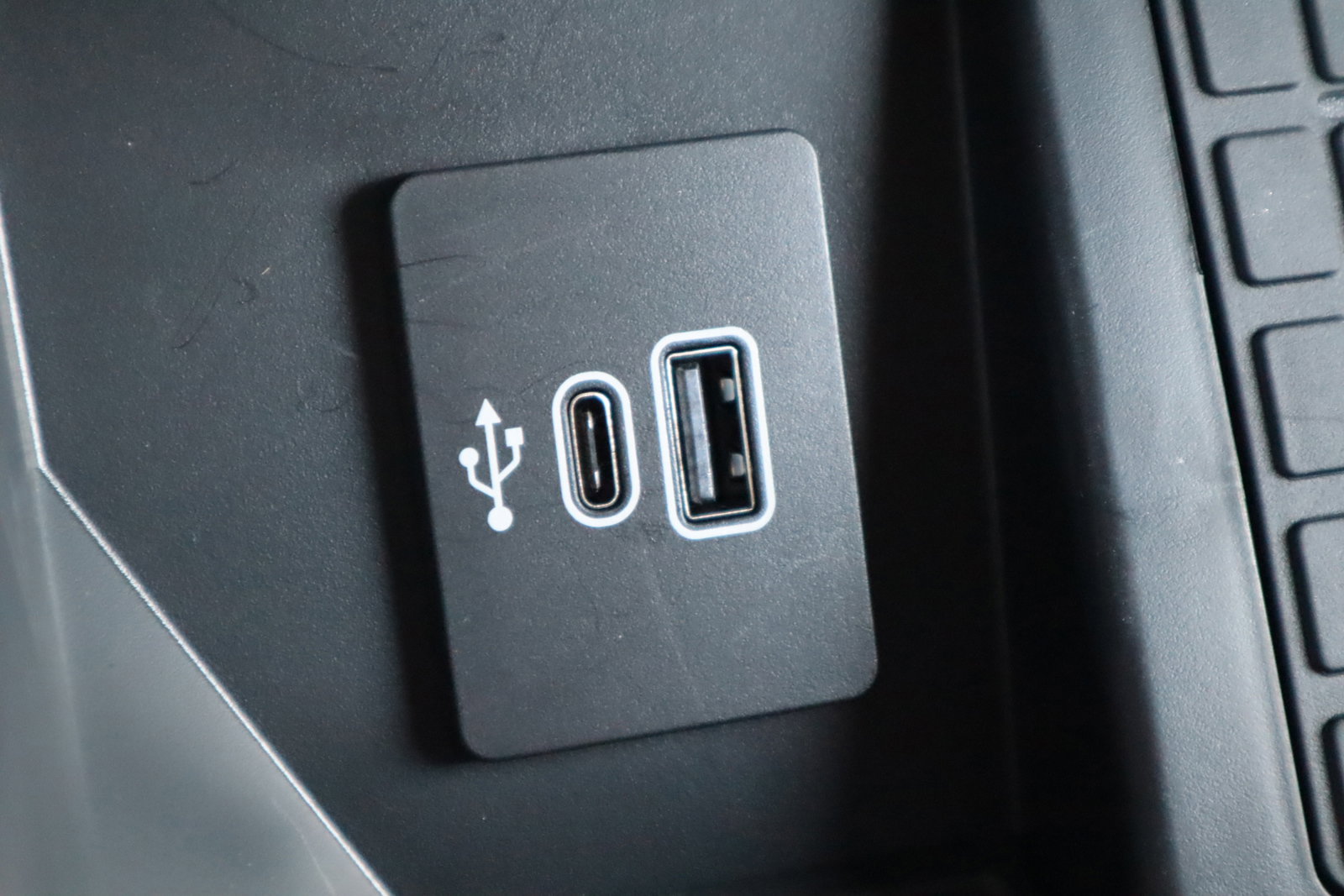 New 2025 Ford F150 Lariat w/ Equipment Group 502A High image 30