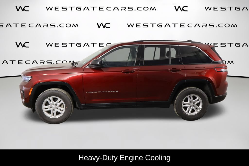 Used 2023 Jeep Grand Cherokee Laredo w/ Trailer Tow Prep Group (B) AWD/4WD image 5