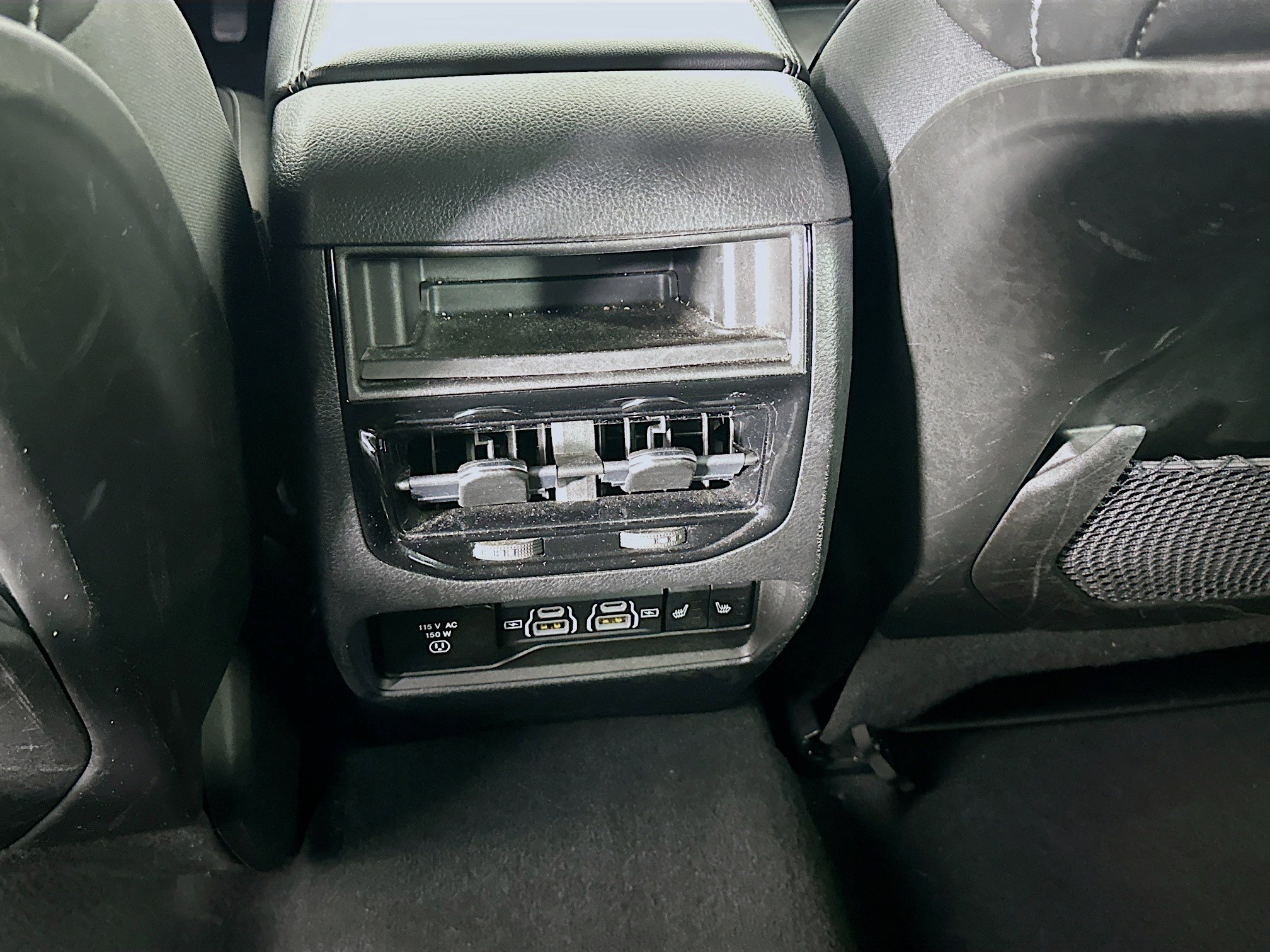 Used 2023 Jeep Grand Cherokee Limited w/ Black Appearance Package RWD image 27