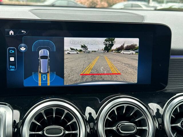 Used 2026 Mercedes-Benz GLB 250 4MATIC image 22