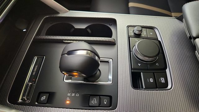 New 2026 MAZDA CX-90 Plug-In Hybrid w/ Premium Plus AWD/4WD image 17