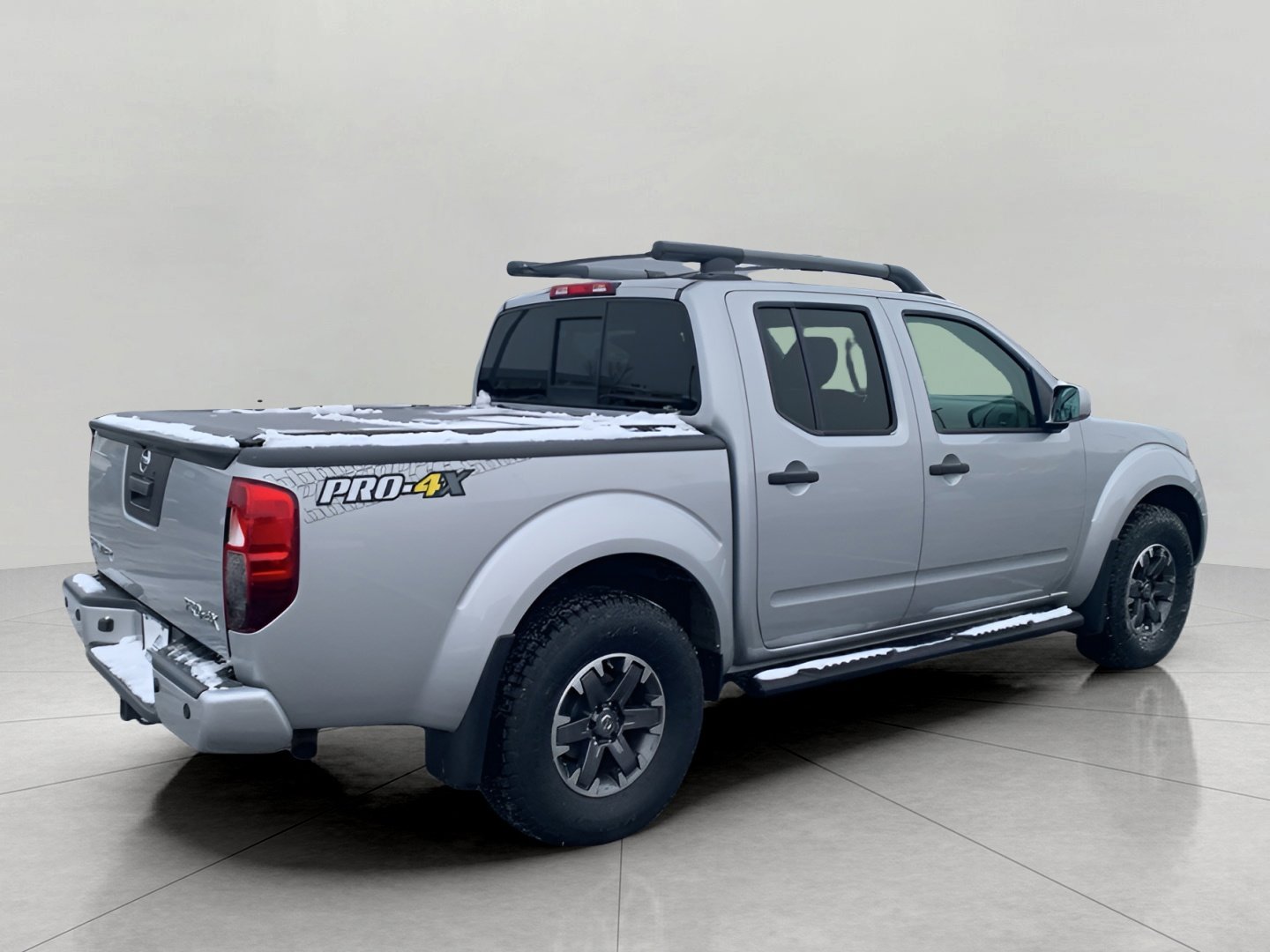 Used 2019 Nissan Frontier PRO-4X image 4