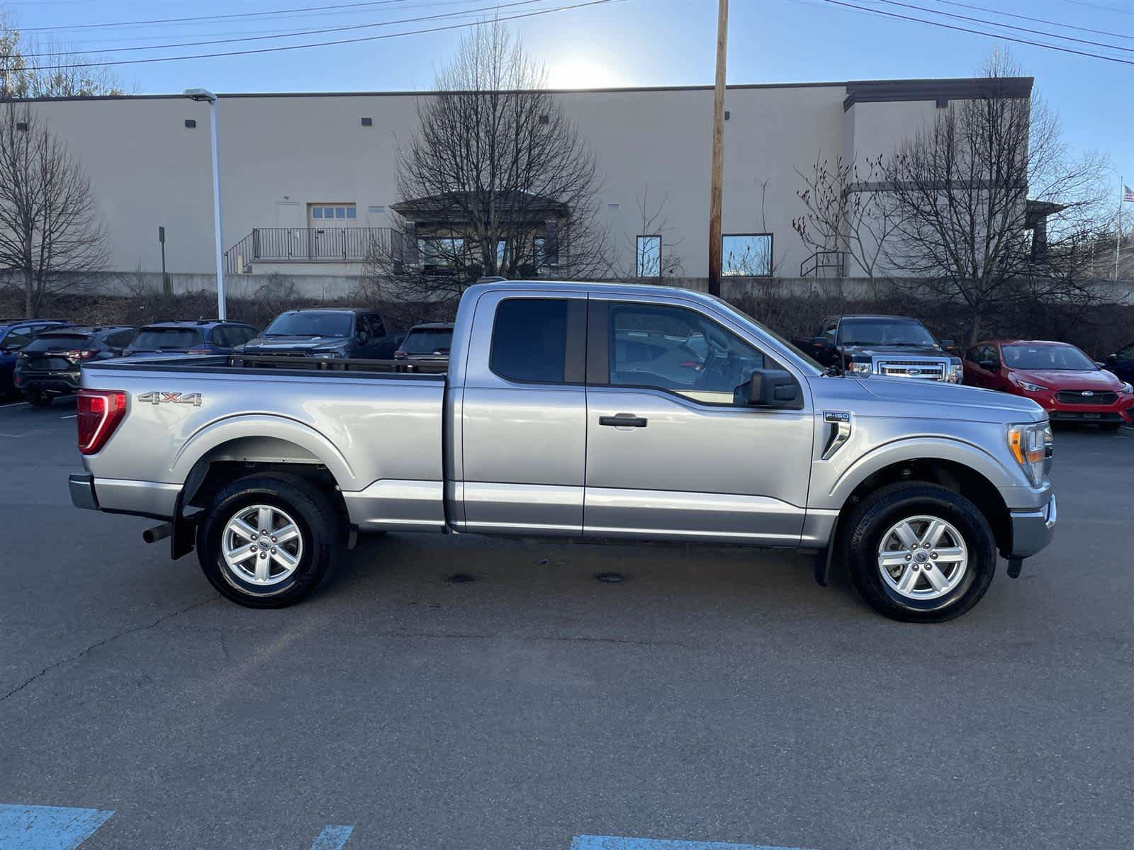 Used 2022 Ford F150 XLT image 5