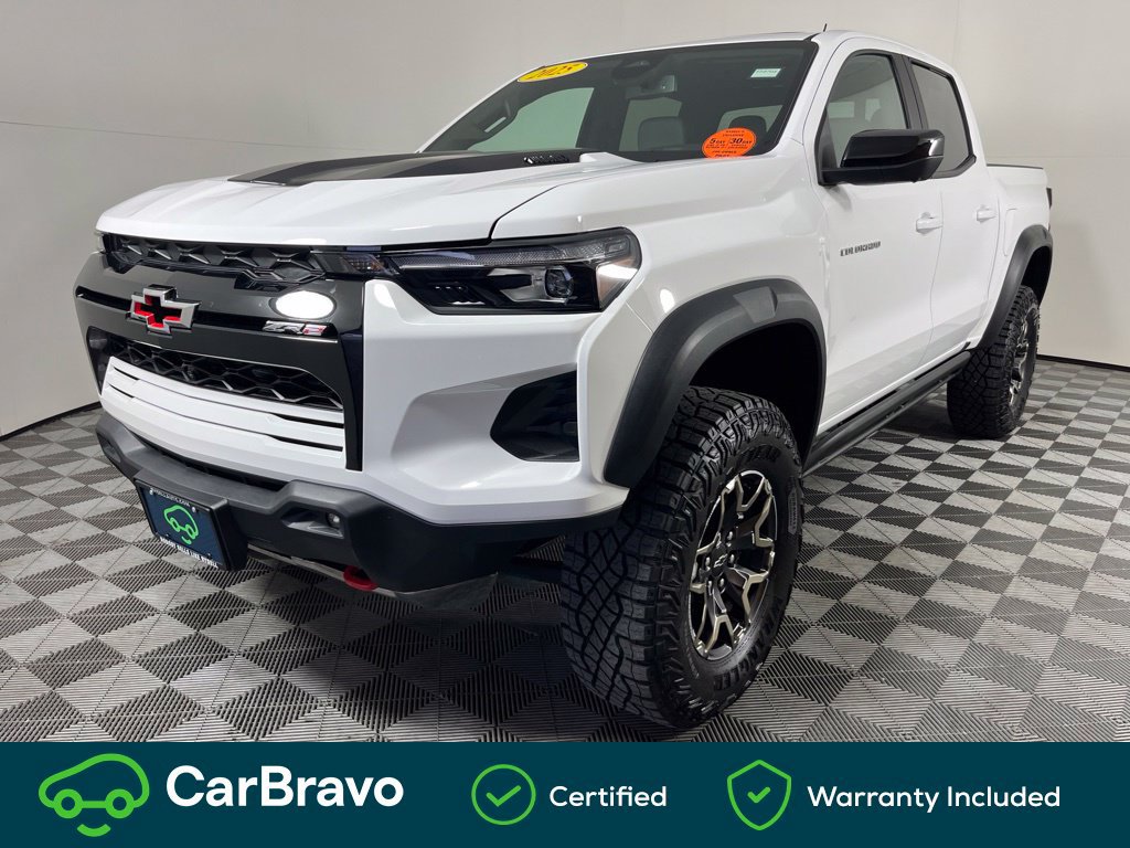 Certified 2025 Chevrolet Colorado ZR2 w/ Technology Package AWD/4WD image 14